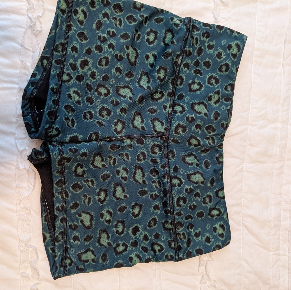 Fleo midnight leopard PHR Large